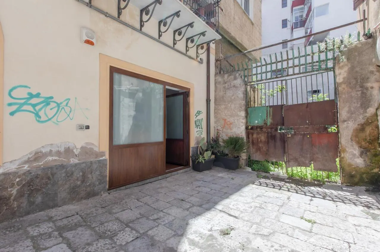 Teatro Politeama Functional Studio X4 Palermo Apartment